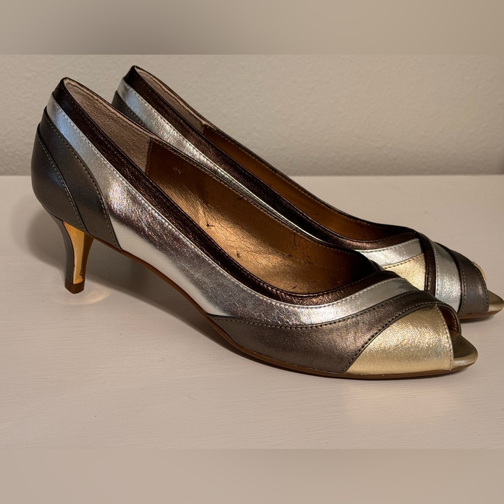 Vaneli kitten heels metallic silver/brown/gold women’s size 8N